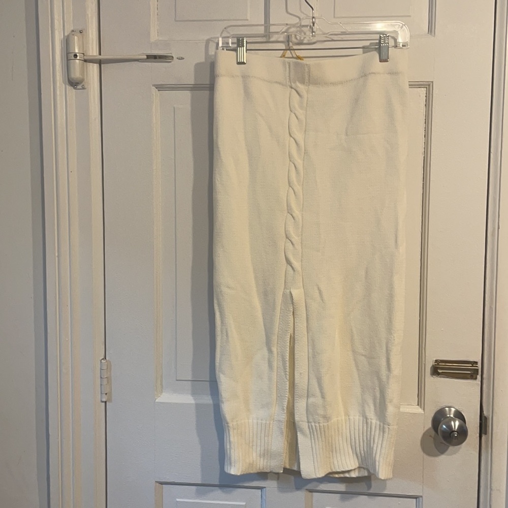 NWT Ivory cable slit knit long skirt